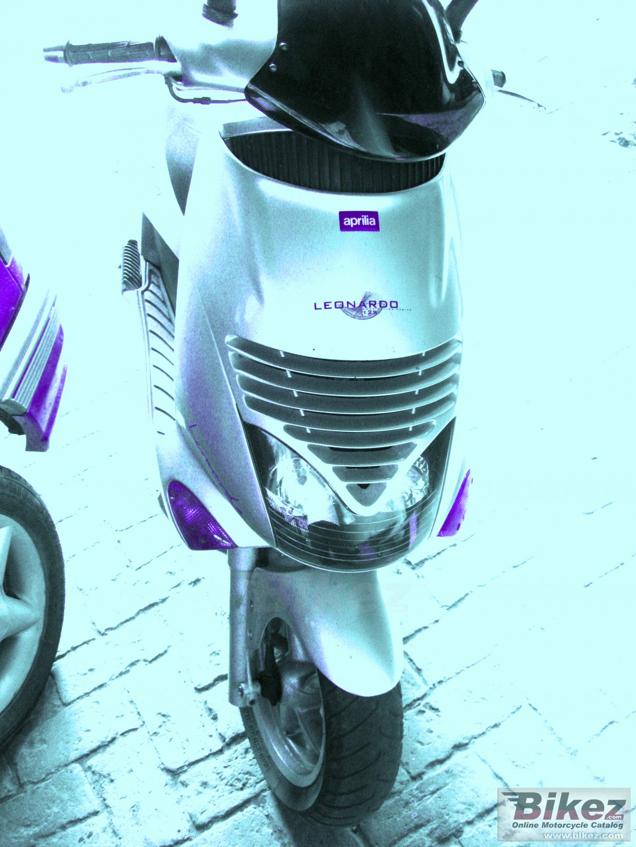 Big nymous user. leonardo 125 picture and wallpaper from Bikez.com